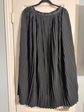 aerie Black Pleated Midi Skirt